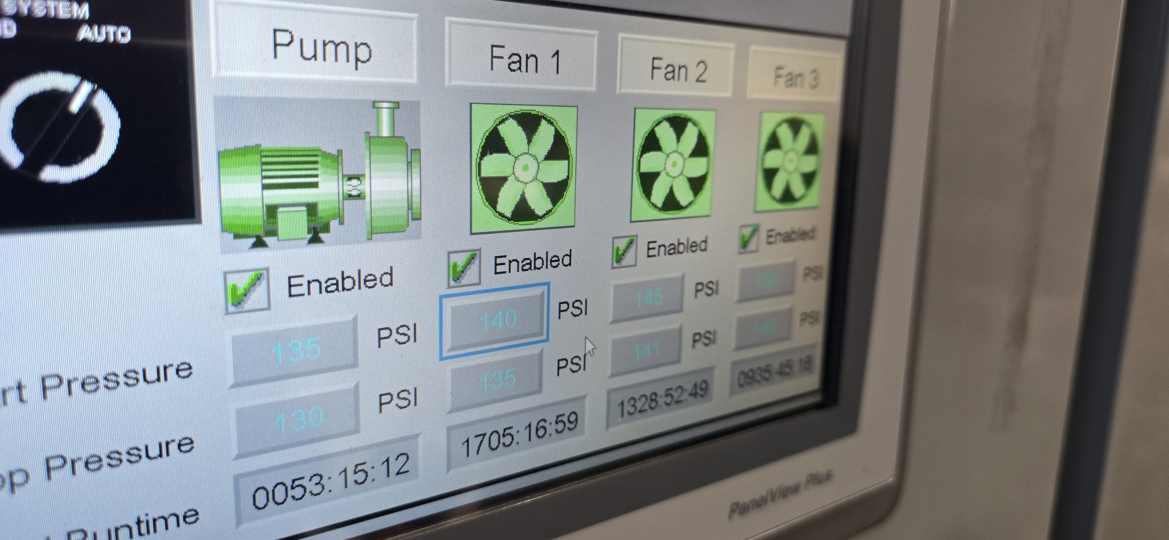PanelView showing pump and fan pressure setpoints.